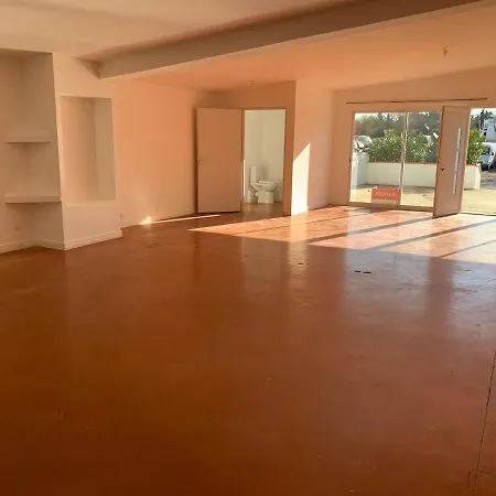 Local, Training Room, Seminars, Meetings, Courses, Formation Apartment
